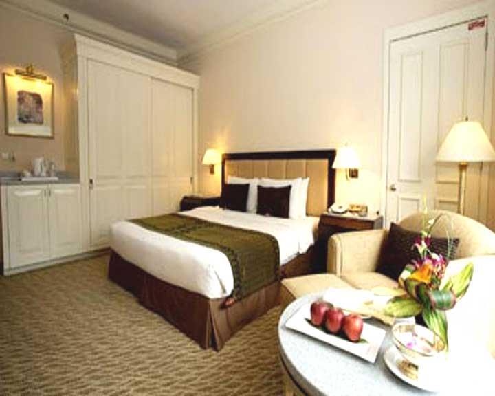 Hotel Istana Kuala Lumpur City Centre Habitación foto A room at the hotel